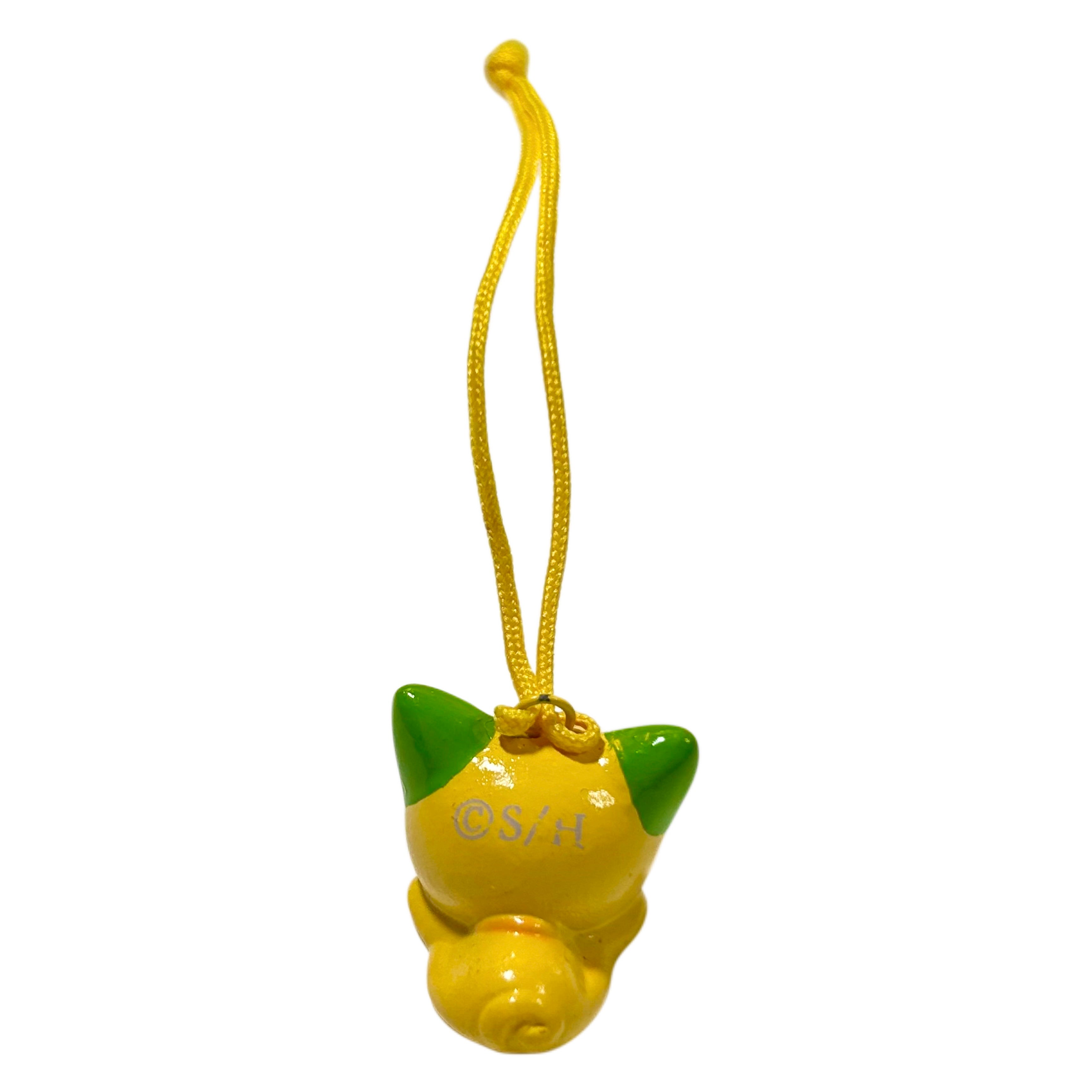 Ocha-Neko ItoEn Min Laying Down V2 Platter Phone Strap