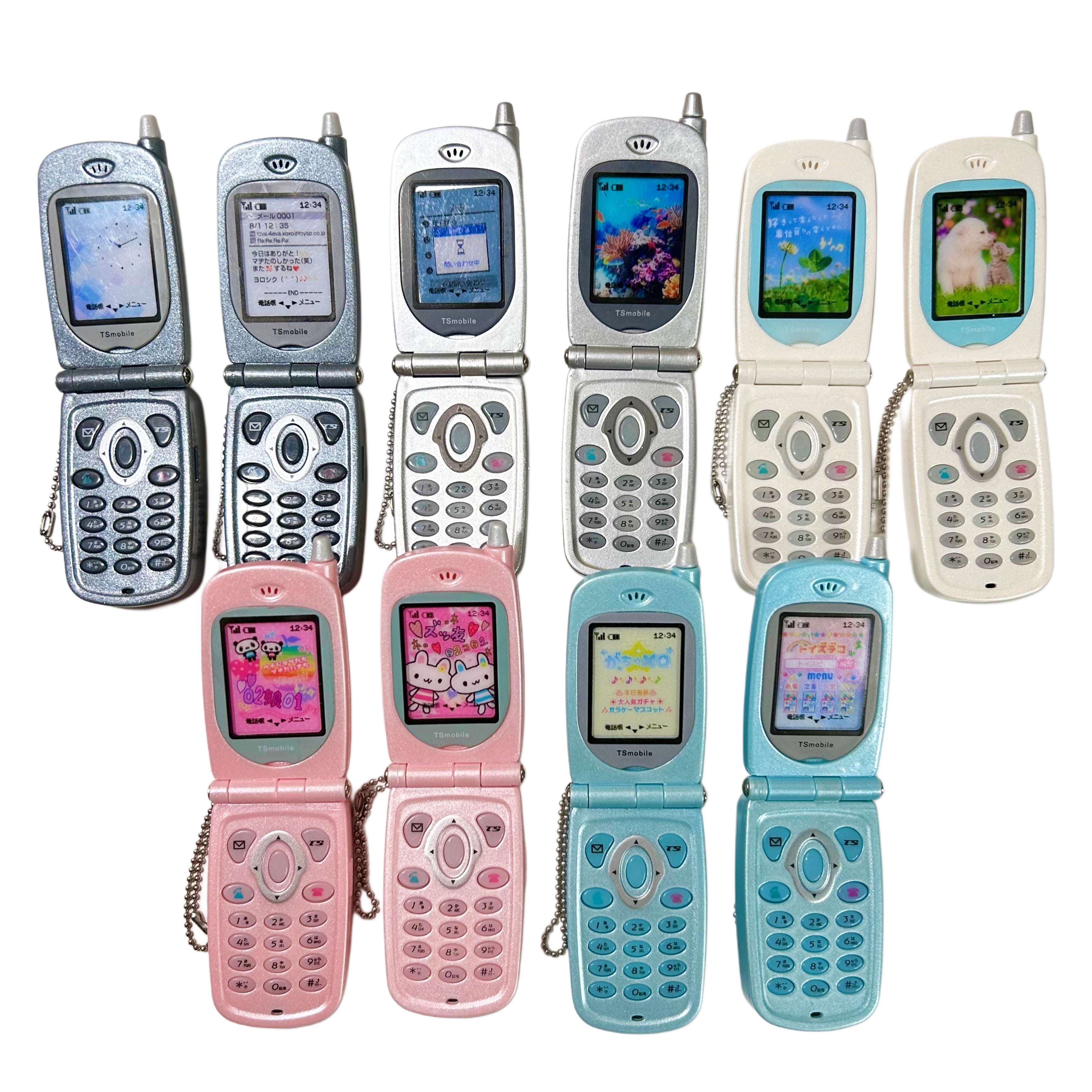Audio Recording Flip Phone Gashapon Keychain